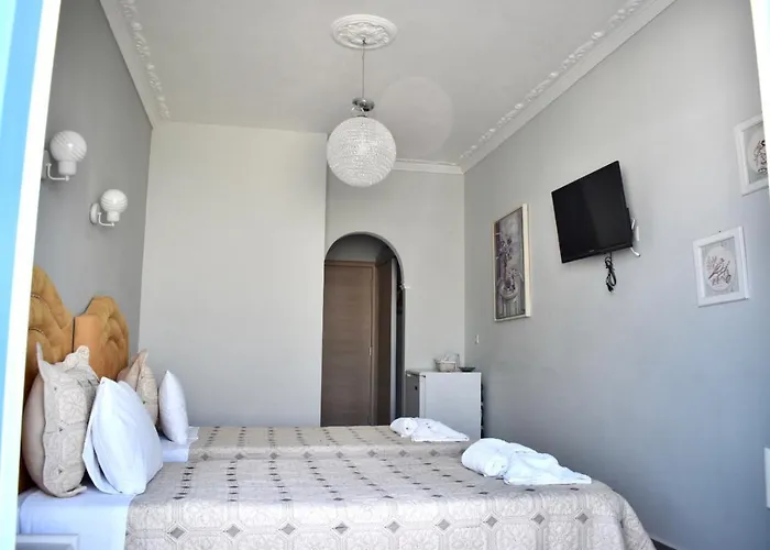 Minoa Hotel Naousa (Paros)