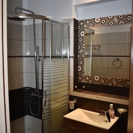 Minoa Hotell 2*