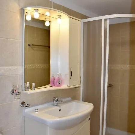 Hotel Minoa 2*
